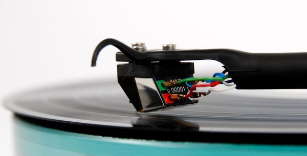 Rega Planar 6 Blanc + Nd7 MM + Neo PSU MKII : Mise en situation