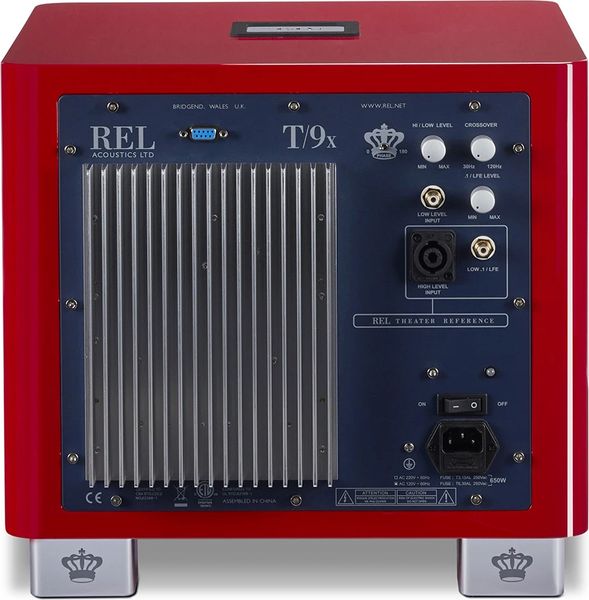 Rel T/9x Red : vue arrière présentant la connectique du caisson de basses