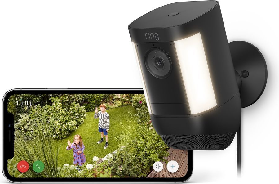 Pour piloter la caméra autonome Ring Spotlight Cam Pro Plug-in, l'application gratuite donne accès aux vidéos et aux paramètres.