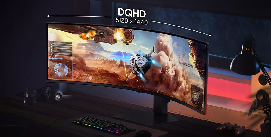 Grâce à son format 32:9, le moniteur gaming Samsung Odyssey G9 - G91F de 49 pouces offre une surface équivalente à deux écrans 16:9 juxtaposés.