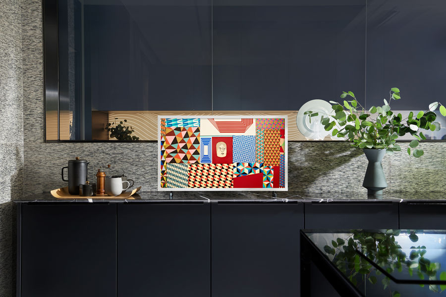 Samsung The Frame TQ32LS03C : la TV Arty  Samsung The Frame TQ32LS03C : la TV Arty