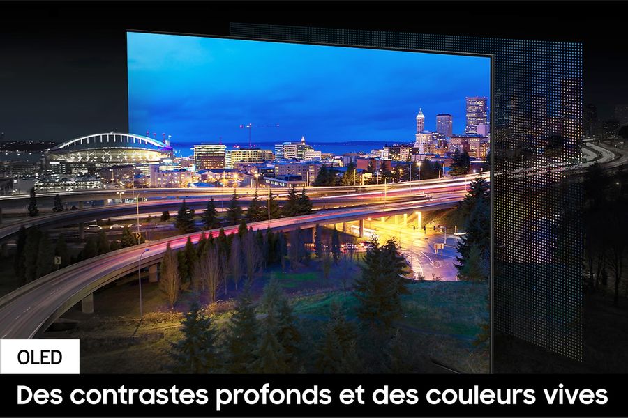  Samsung TQ83S90D : dalle OLED offrant des contrastes profonds et des couleurs vives