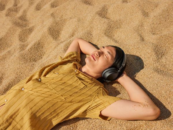 Casque Bluetooth Sennheiser Accentum Plus Casque Bluetooth Sennheiser Accentum Plus : mise en situation