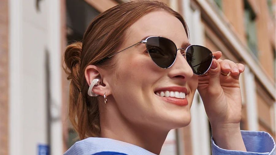 Écouteurs Shokz OpenDots ONE au design ouvert, alliant confort, qualité sonore Dolby Audio et autonomie prolongée.