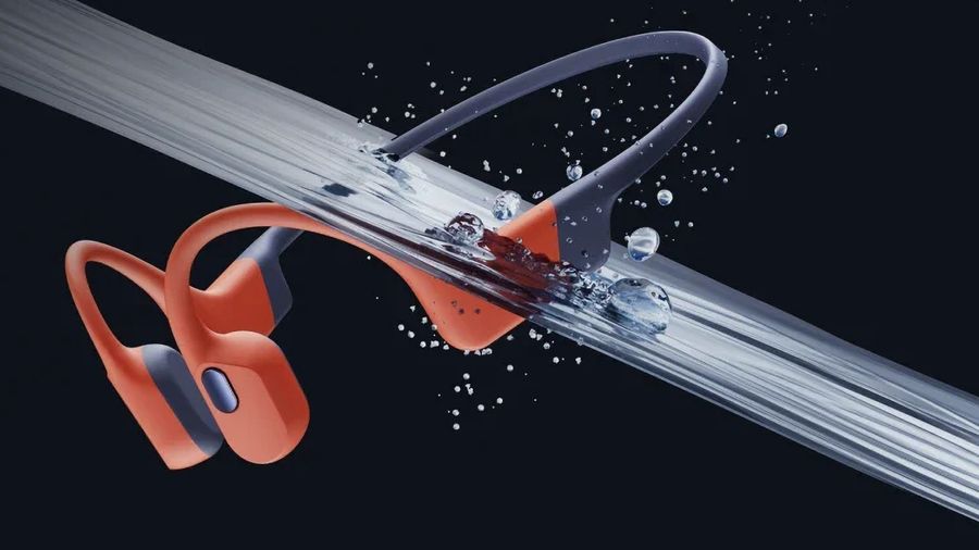 Écouteurs Shokz OpenSwim Pro à conduction osseuse pour sport et natation, avec Bluetooth et MP3 intégré.