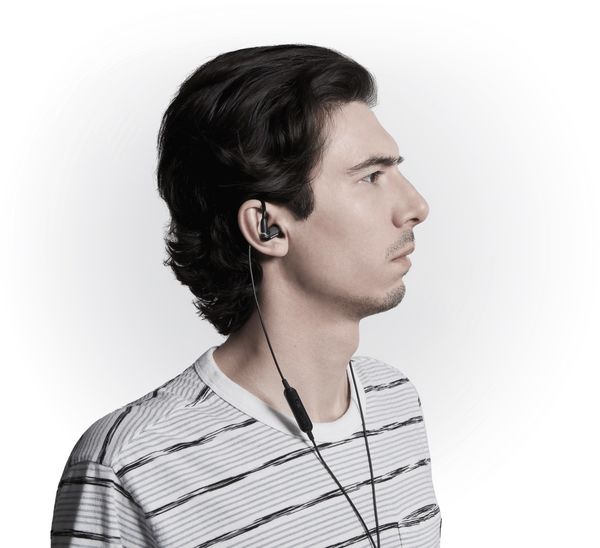 Shure Aonic 3 lifestyle