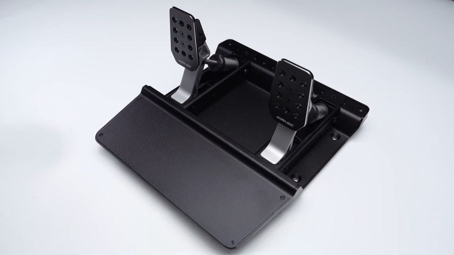 P&eacute;dalier Simagic P500 avec loadcell 100 kg et capteurs Hall, r&eacute;glable et modulable pour simracing