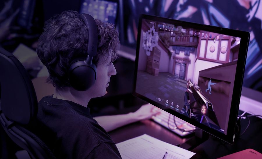 L'écran 2K Sony INZONE M10S est parfait pour les jeux vidéo compétitifs.