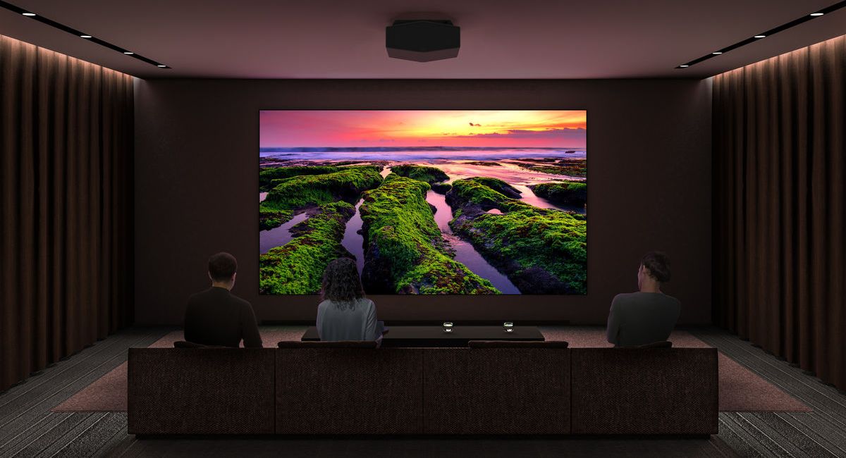 Sony VPL-XW7000 mise en situation du vidéoprojecteur Sony VPL-XW7000 dans un salon