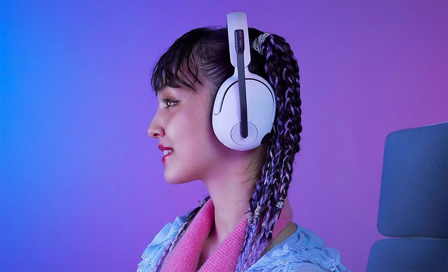 Le casque gamer Sony INZONE H5 est idéal pour les jeux vidéo grâce à sa faible latence.