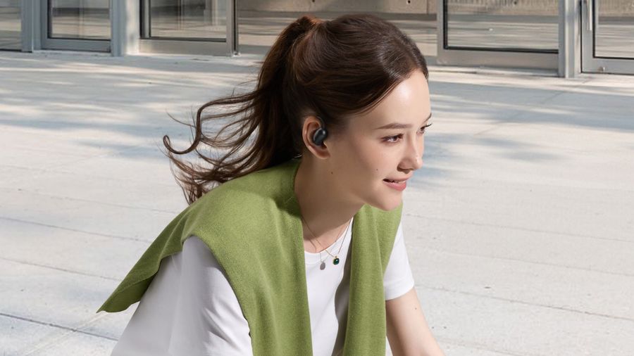 Écouteurs ouverts Soundcore AeroFit 2 avec son Hi-Res sans fil, conçus pour le sport et la sécurité urbaine.