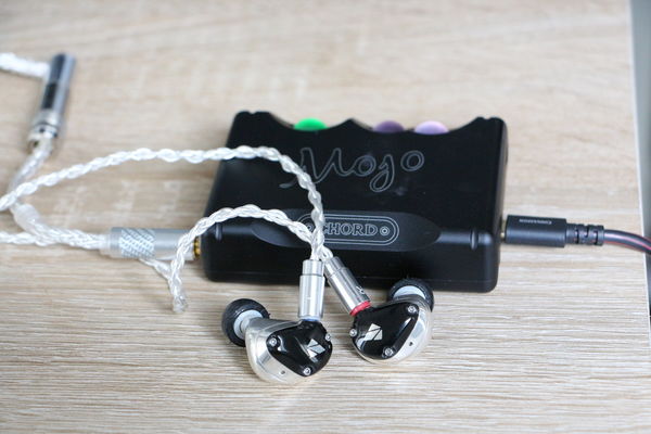 Spear Labs Triton 1 et Chord Mojo