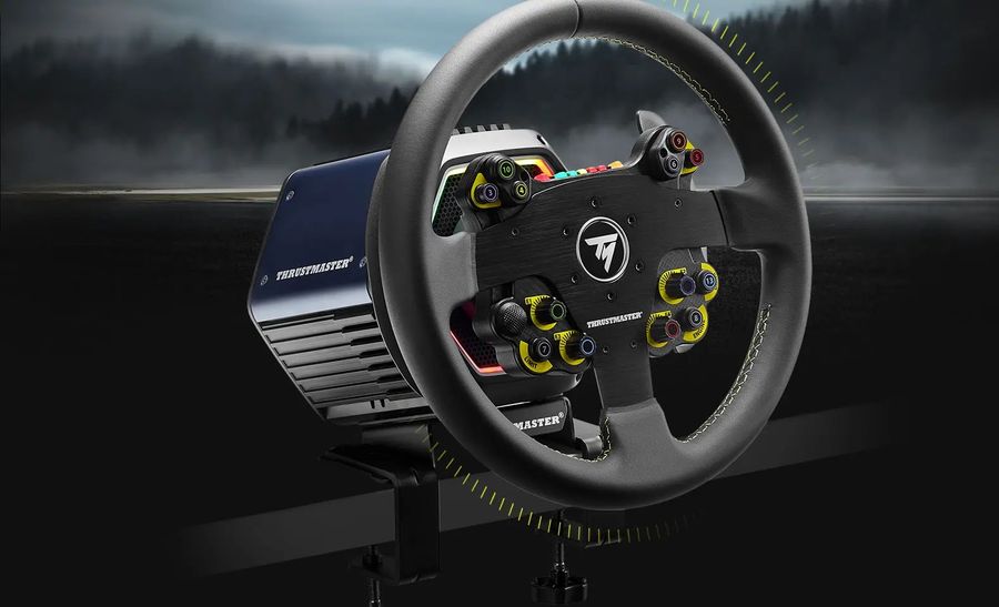 Le volant de simu auto Thrustmaster EVO Racing 32R Leather est compatible avec l'écosystème du fabricant.
