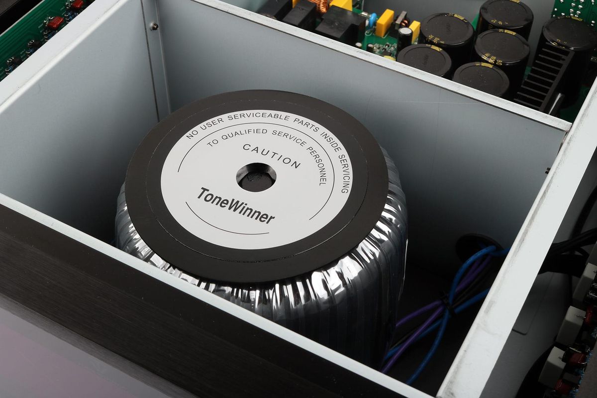 Alimentation ampli Tonewinner AD 2500 PRO 