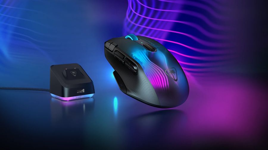 La souris gamer sans fil Turtle Beach Kone XP Air est livr&eacute;e avec sa station de charge USB. 