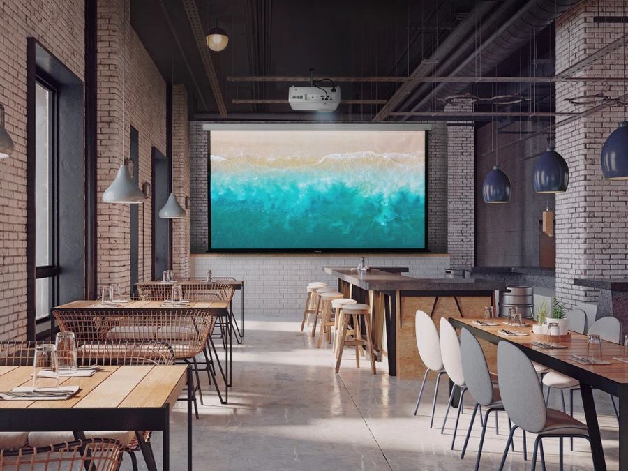  Viewsonic LS710HD : mise en situation dans une grande pi&egrave;ce en journ&eacute;e