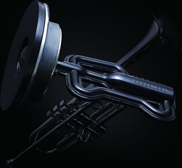 La chambre de suppression de résonance élimine le retour des ondes arrière des enceintes bibliothèque Yamaha NS-600A.