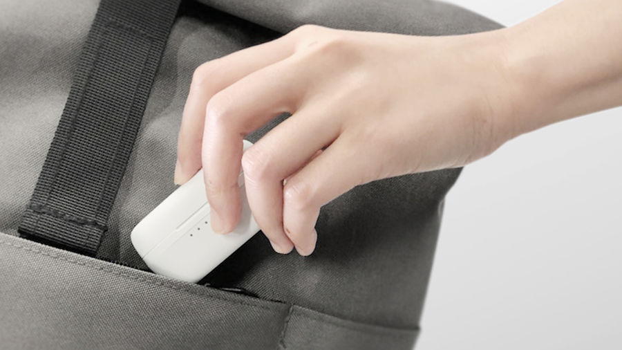 &Eacute;couteurs True Wireless Yamaha TW-E3C : rangement dans une poche