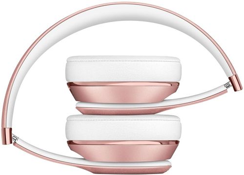 Beats Solo3 Wireless lifestyle
