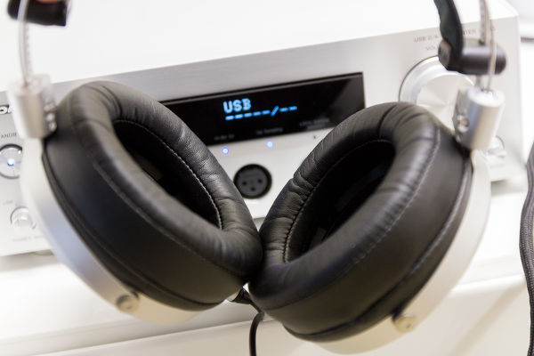 Pioneer SE-Master 1