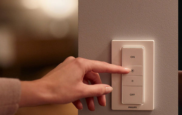 Philips Hue Ceiling Fair