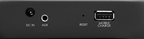 Denon Envaya - Entrée Aux. et port de charge USB