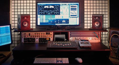 Focal Shape lifestyle