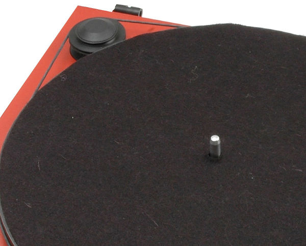 Pro-Ject Essential II : vue de détail