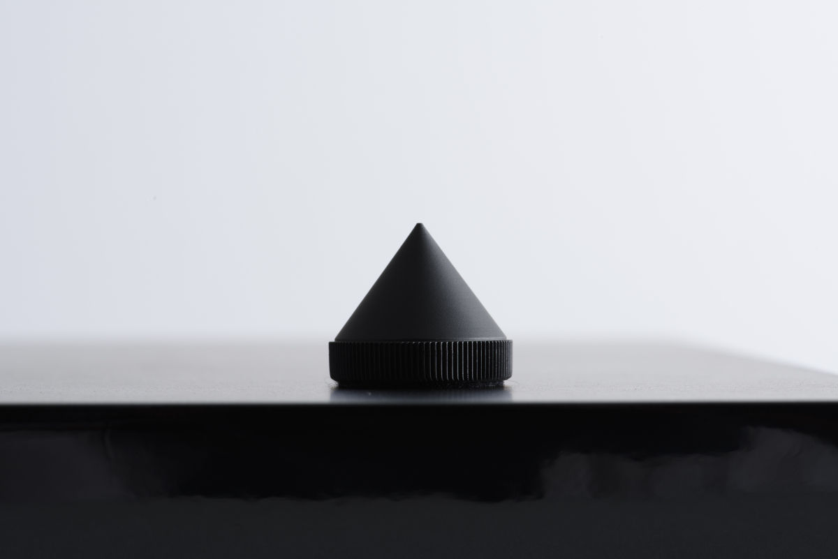 Pro-Ject: Ground It E Turntable Base【並行輸入商品】-