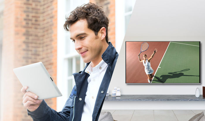 Panasonic TX-55AX900E : Smart TV connect&eacute;e