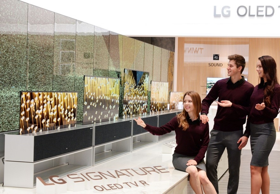 Espace marque LG : TV enroulable Espace marque LG : TV enroulable