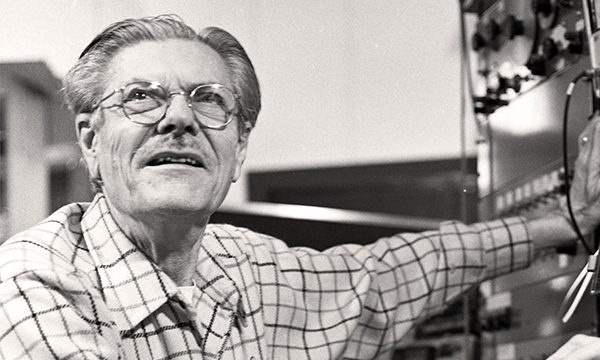 Paul W. Klipsch salué pour son travail