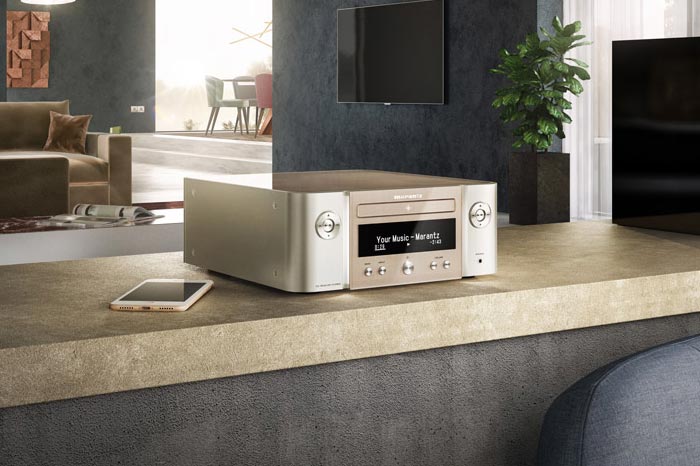 L'ampli connecté Marantz M-CR612 issu de la gamme Marantz Melody.