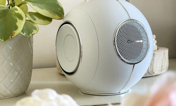                                                                     Test  :
                                                                Cabasse The Pearl Myuki
                            