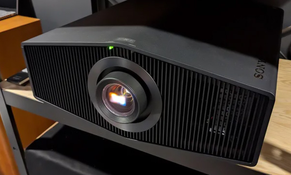                                                                     Test :
                                                                Sony Bravia Projector 8
                            