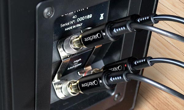 Quelle différence entre bi-câblage et bi-amplification ?