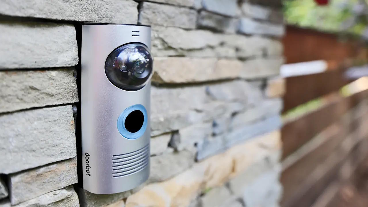 Doorbot est la toute première sonnette connectée et équipée d'une caméra.