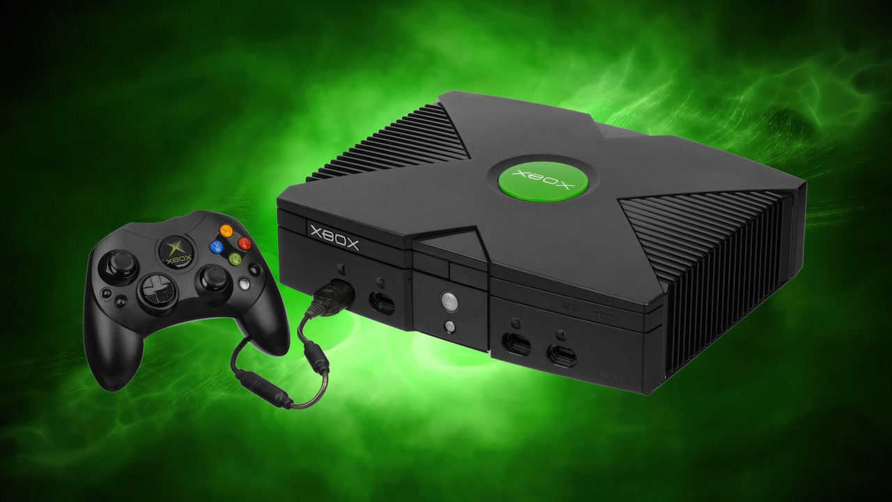 Lancement de la Xbox en 2001 avec Halo : Microsoft d&eacute;fie Sony et impose une console am&eacute;ricaine.