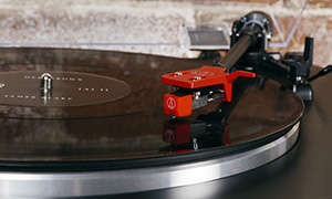 Platines vinyle Audio-Technica LP